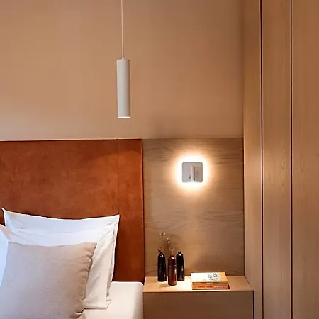 Chronos Hotel
